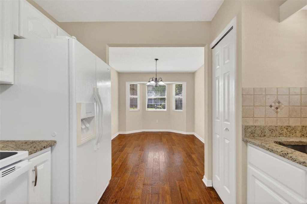 Image 27 of property listing at 2721 BAY LAGOON WAY, Tavares, FL 32778