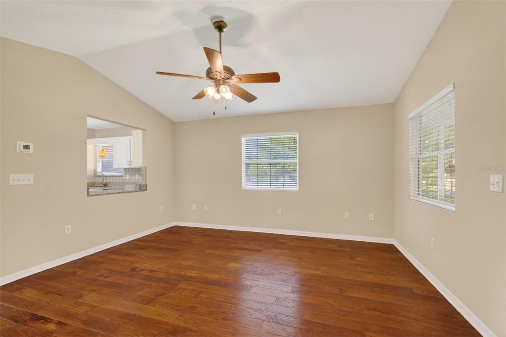 Image 33 of property listing at 2721 BAY LAGOON WAY, Tavares, FL 32778