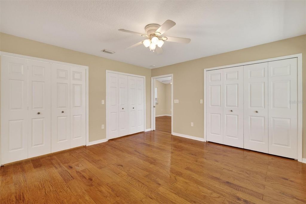 Image 36 of property listing at 2721 BAY LAGOON WAY, Tavares, FL 32778