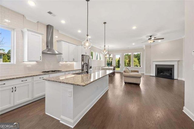 6853 River Rock Drive, Flowery Branch, GA 30542