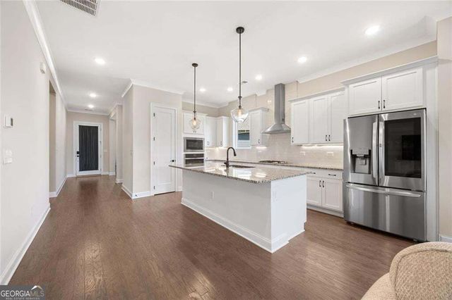 6853 River Rock Drive, Flowery Branch, GA 30542
