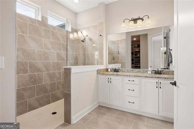 6853 River Rock Drive, Flowery Branch, GA 30542