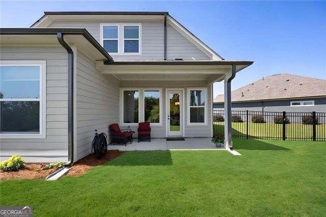 6853 River Rock Drive, Flowery Branch, GA 30542