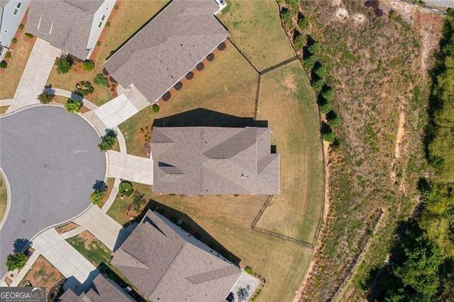 6853 River Rock Drive, Flowery Branch, GA 30542