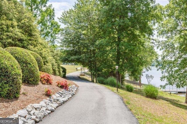 6853 River Rock Drive, Flowery Branch, GA 30542