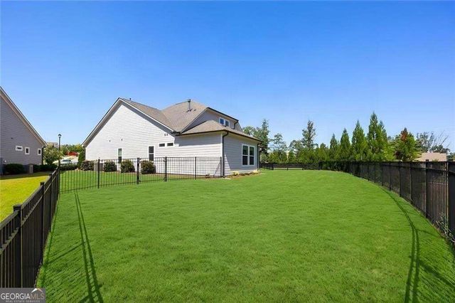 6853 River Rock Drive, Flowery Branch, GA 30542