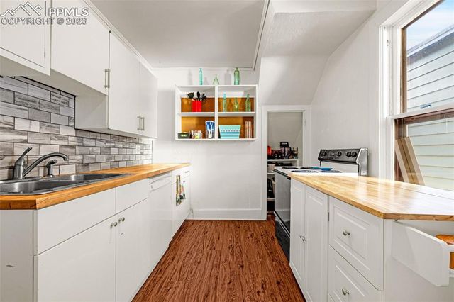 2008 W Cucharras Street, Colorado Springs, CO 80904