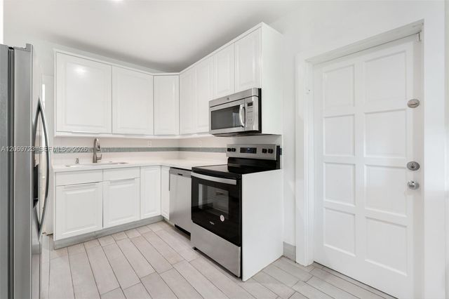 4724 Orduna Drive, Coral Gables, FL 33146