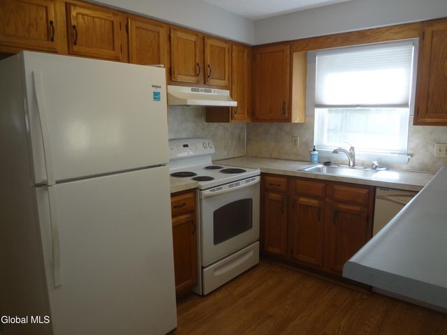 21A Woodcliffe Drive, Clifton Park, NY 12065