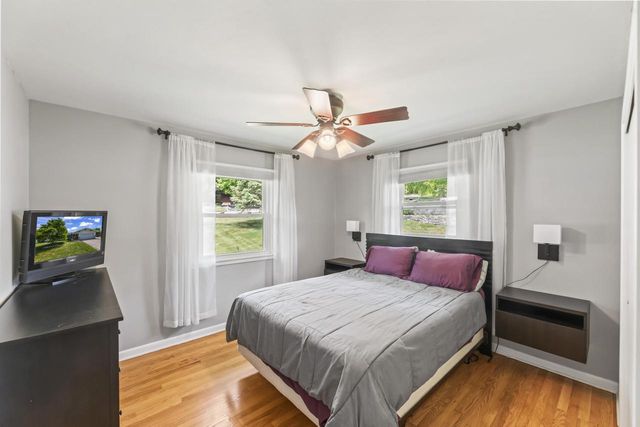 1310 Sunnycrest DRIVE, Waukesha, WI 53186
