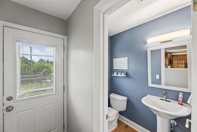 1310 Sunnycrest DRIVE, Waukesha, WI 53186