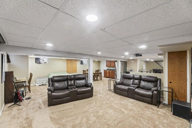 1310 Sunnycrest DRIVE, Waukesha, WI 53186