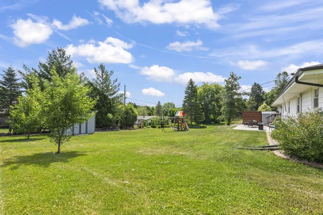 1310 Sunnycrest DRIVE, Waukesha, WI 53186