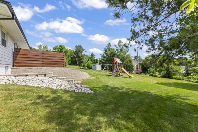 1310 Sunnycrest DRIVE, Waukesha, WI 53186