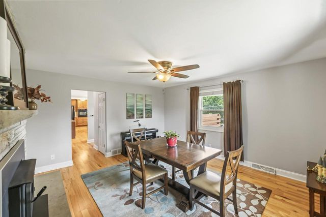 1310 Sunnycrest DRIVE, Waukesha, WI 53186