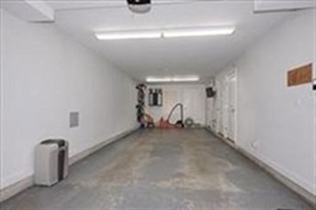 400 Cross 403, Winchester, MA 01890