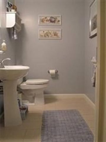 400 Cross 403, Winchester, MA 01890