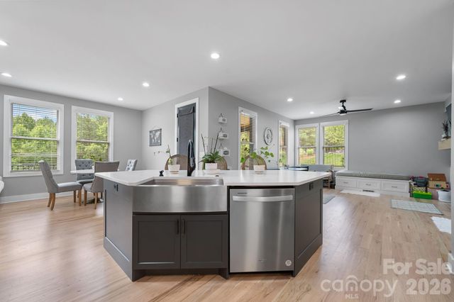 102 Gunpowder View Circle, Granite Falls, NC 28630
