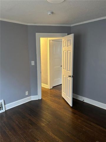 4129 College Avenue, Kansas City, MO 64130