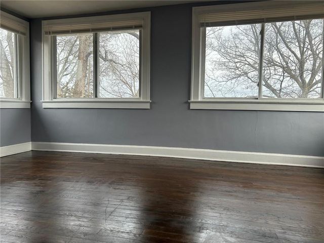 4129 College Avenue, Kansas City, MO 64130