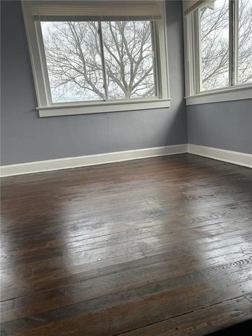4129 College Avenue, Kansas City, MO 64130