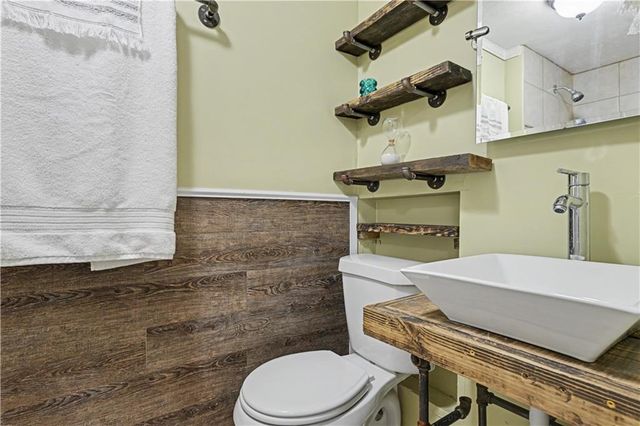 5645 Russell Street, Mission, KS 66202