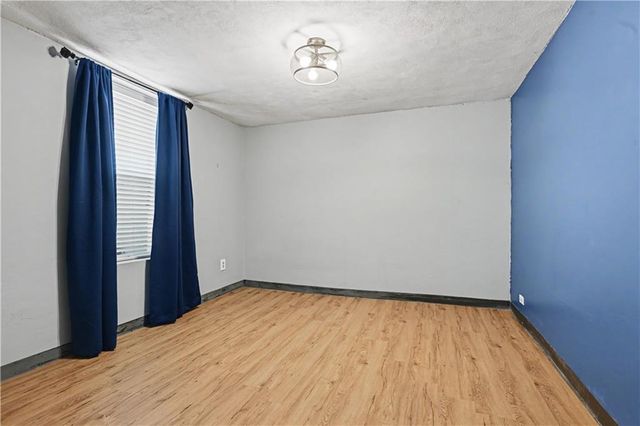 5645 Russell Street, Mission, KS 66202