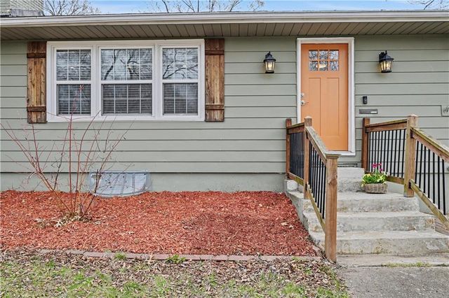 5645 Russell Street, Mission, KS 66202