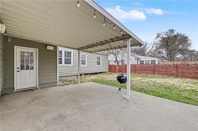 5645 Russell Street, Mission, KS 66202