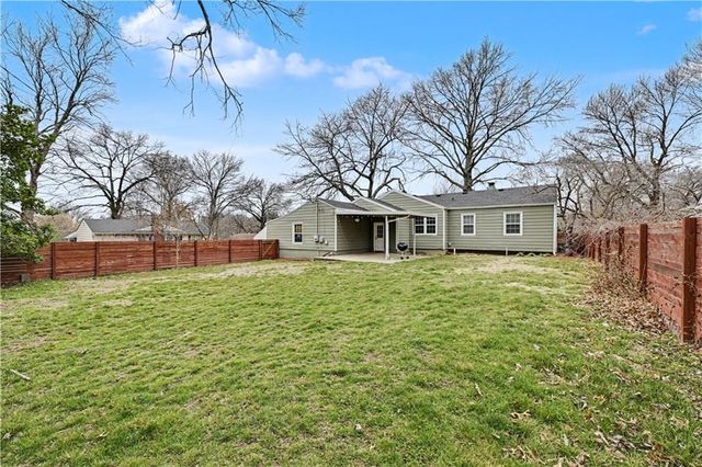 5645 Russell Street, Mission, KS 66202