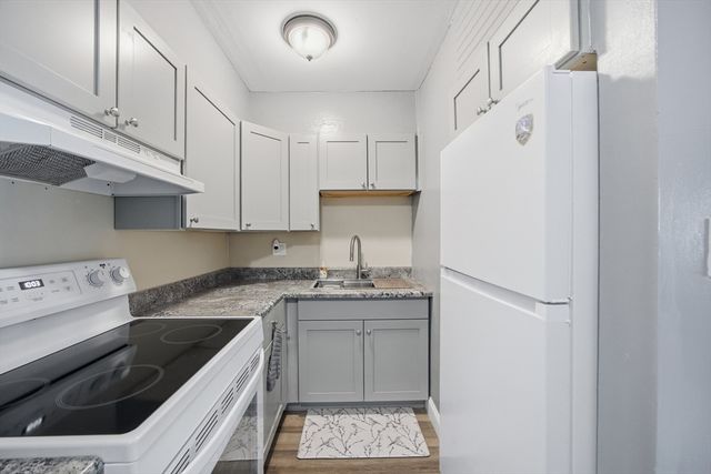 16 Arizona Ter 2, Arlington, MA 02474