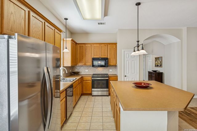 24414 Buck, San Antonio, TX 78255