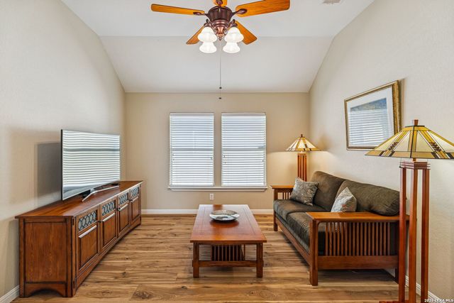 24414 Buck, San Antonio, TX 78255