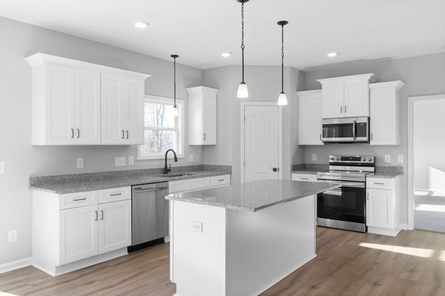 1042 Winesap Rd, Clarksville, TN 37040