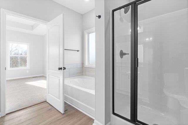 1042 Winesap Rd, Clarksville, TN 37040