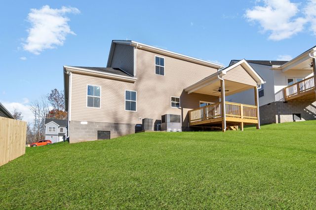 1042 Winesap Rd, Clarksville, TN 37040