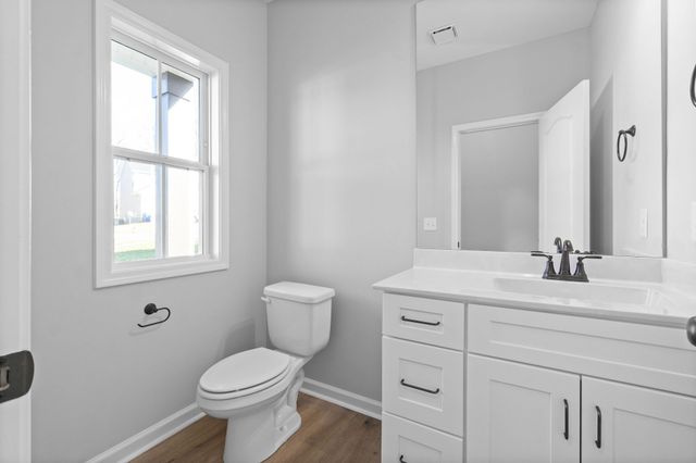 1042 Winesap Rd, Clarksville, TN 37040