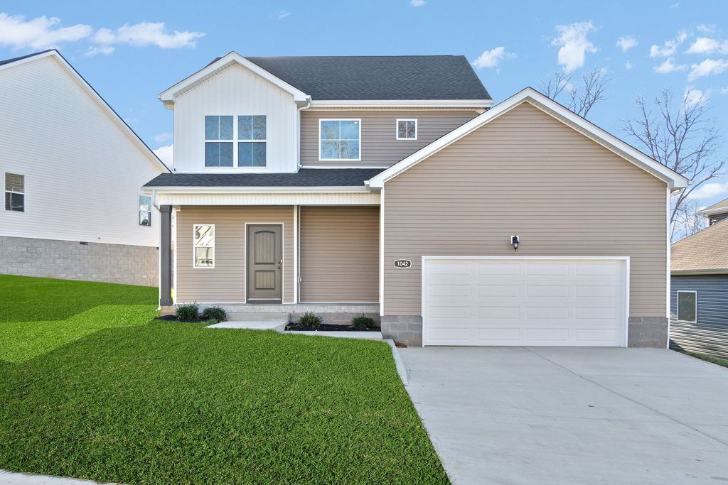 1042 Winesap Rd, Clarksville, TN 37040