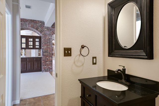 2713 Izoro BND, Cedar Park, TX 78613