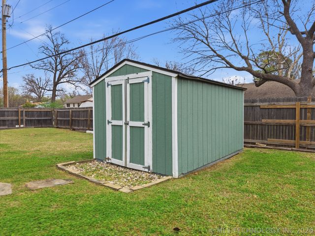 5533 S Toledo Avenue, Tulsa, OK 74135