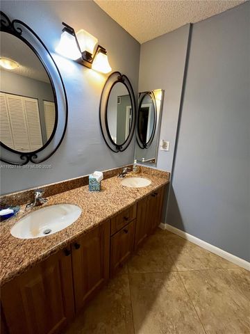 2806 N 46th Ave D537, Hollywood, FL 33021