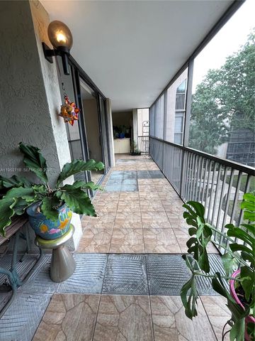 2806 N 46th Ave D537, Hollywood, FL 33021