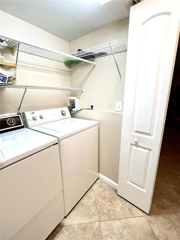 2806 N 46th Ave D537, Hollywood, FL 33021