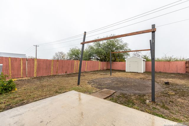 6058 Kensinger, Converse, TX 78109