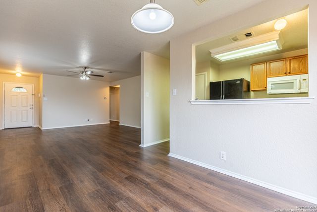 6058 Kensinger, Converse, TX 78109