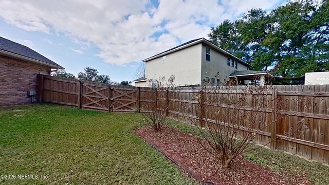 998 ROCK BAY Drive, Jacksonville, FL 32218