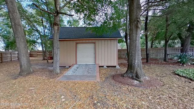 998 ROCK BAY Drive, Jacksonville, FL 32218