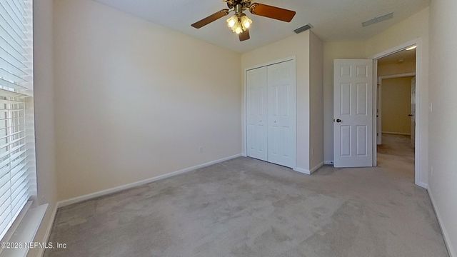 998 ROCK BAY Drive, Jacksonville, FL 32218