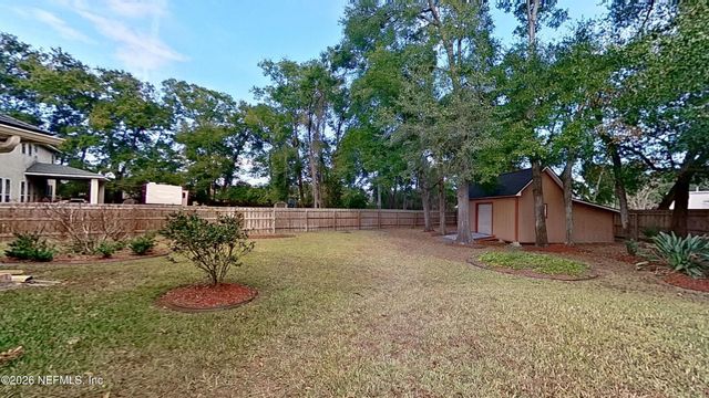 998 ROCK BAY Drive, Jacksonville, FL 32218