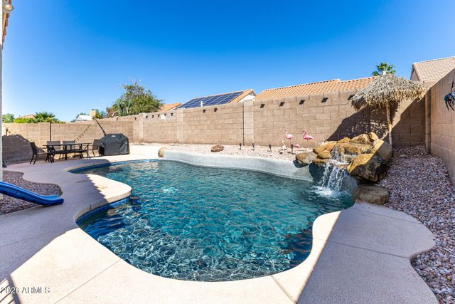 7826 W MCRAE Way, Glendale, AZ 85308